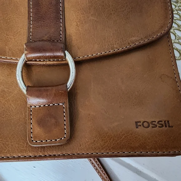 Fossil Brown Leather Crossbody Bag - Picture 14 of 15